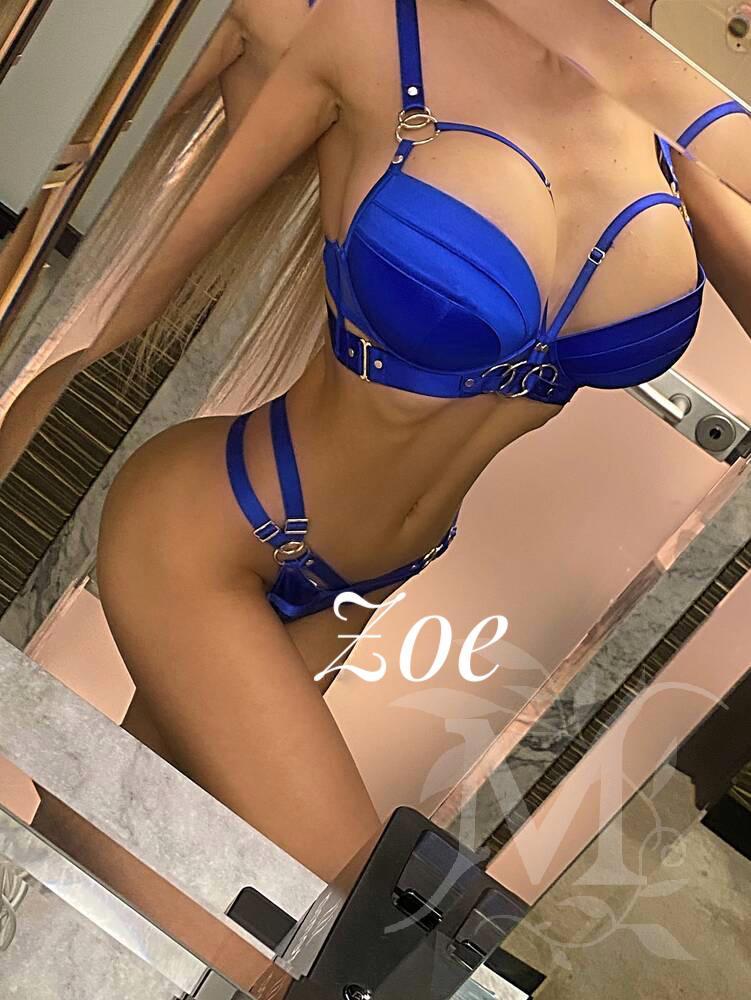 ZOE RAGAZZA ITALIANA DI 25ANNI 1