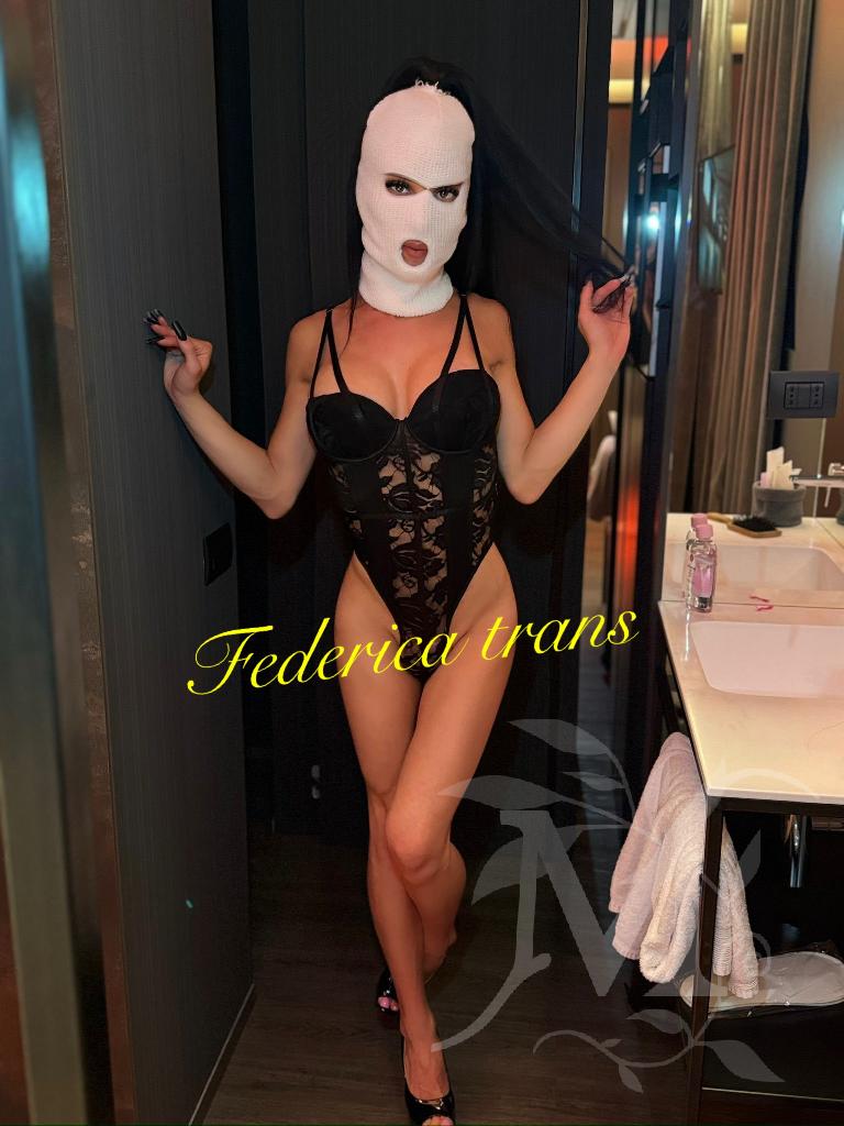 FEDERICA TRANS ITALIANISSIMA …. SETTIMANA CALDA A MILANO 1