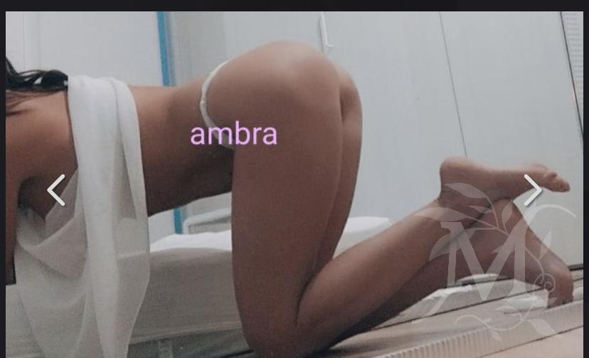 Ambra bella massaggiatrice italiana  1