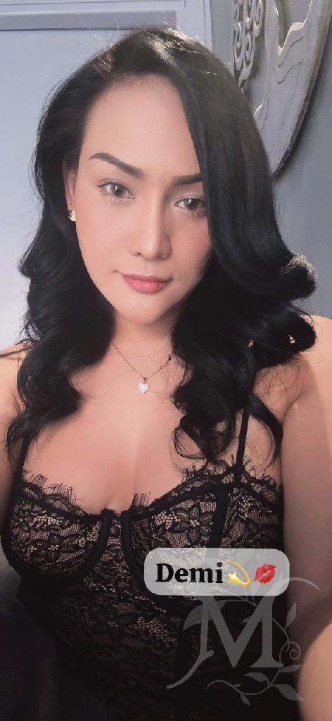 Demi thai transgender  3