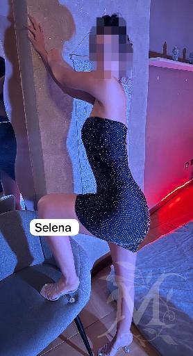 Selena 7